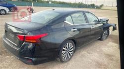 نيسان ألتيما